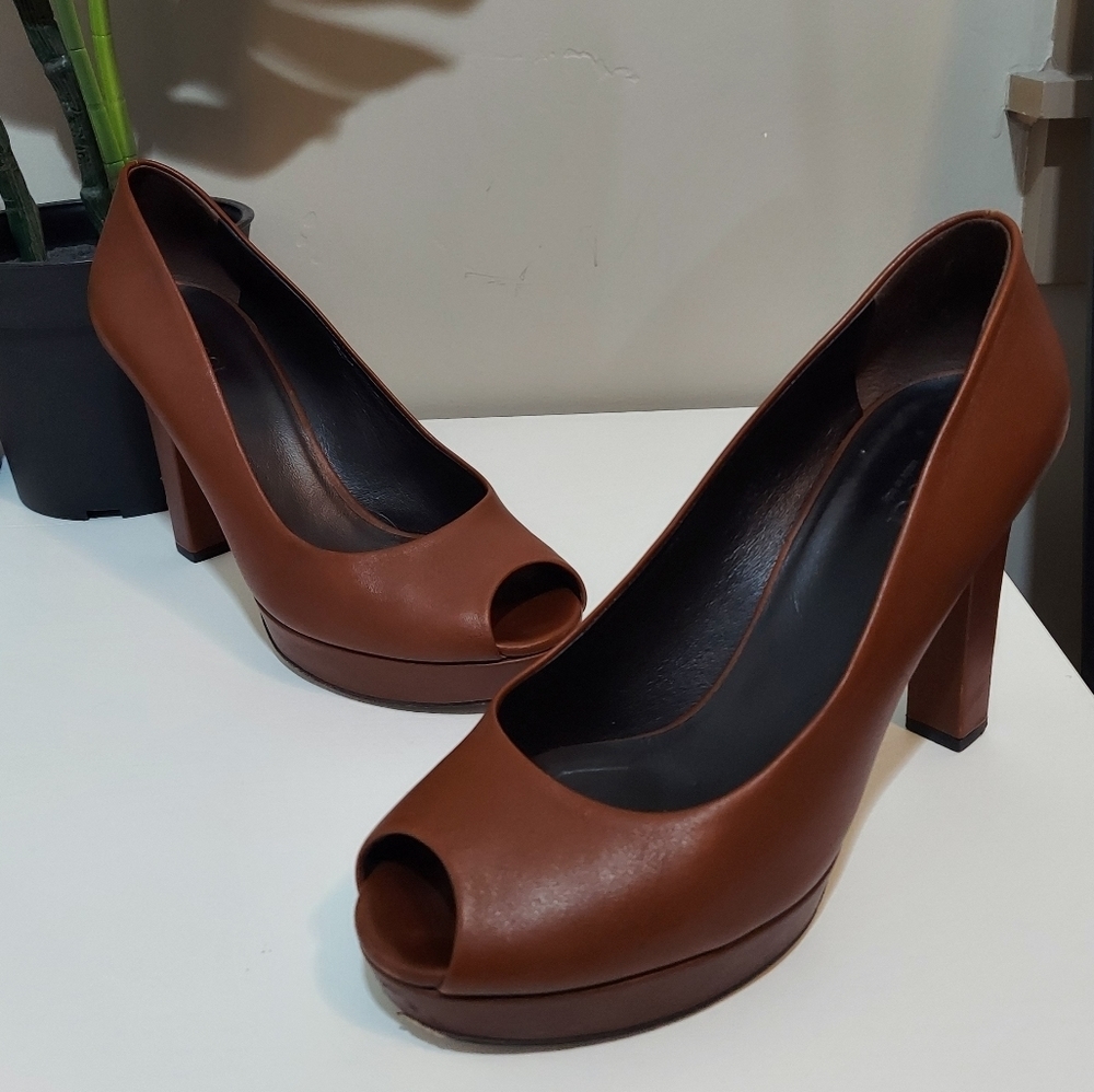 Gucci Brown Chunky Heel Pumps with Platform